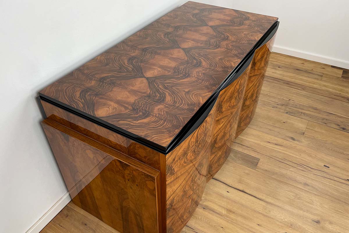 Art Deco Desk from Paris 'Villa Victor Hugo' Around 1925 with Stunning Walnut