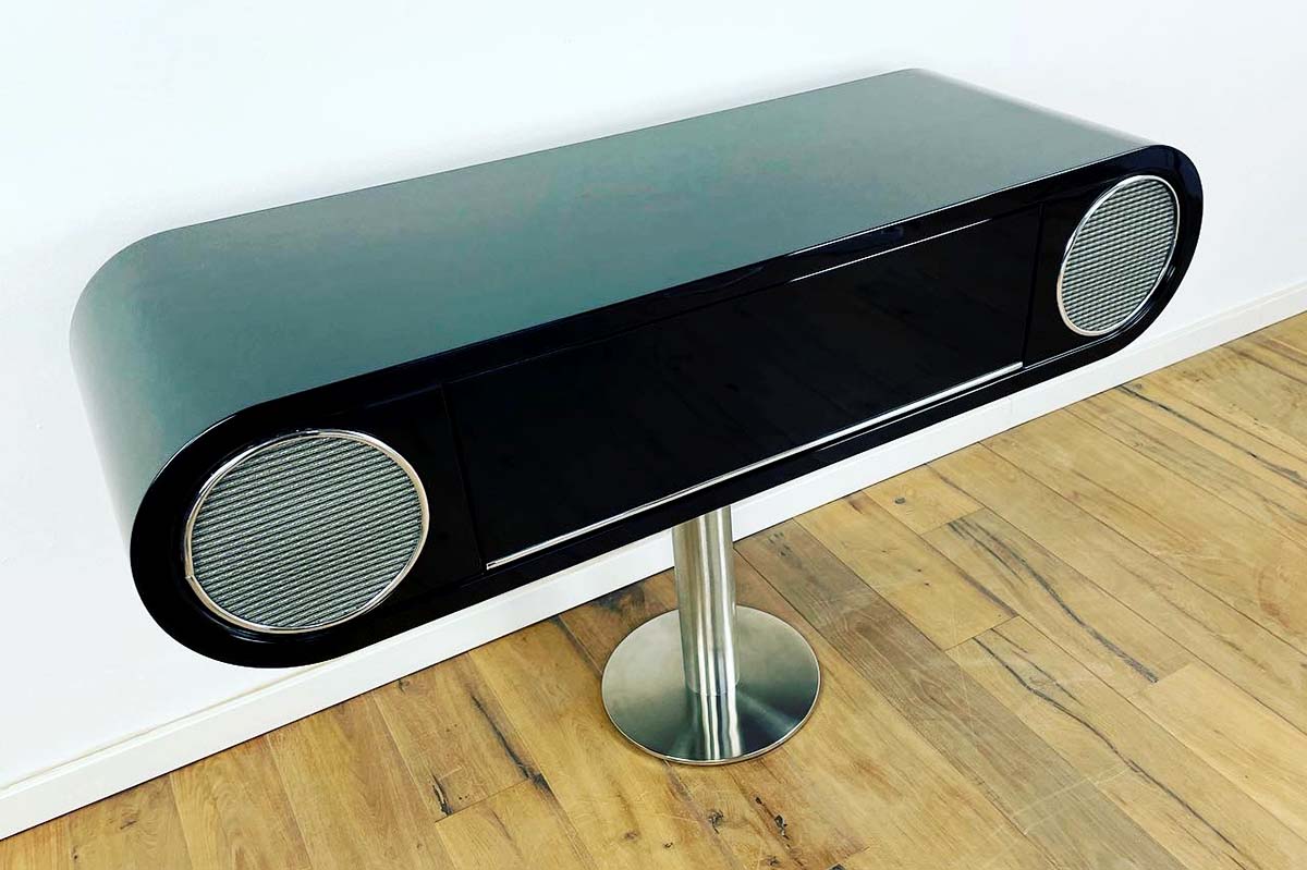 Englisch  70s hi-fi furniture in black piano lacquer and polished stainless steel