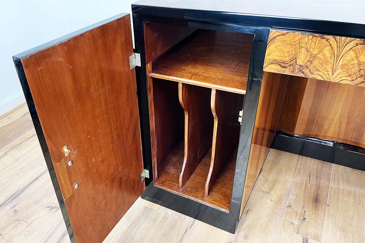 Art Deco Desk from Paris 'Villa Victor Hugo' Around 1925 with Stunning Walnut